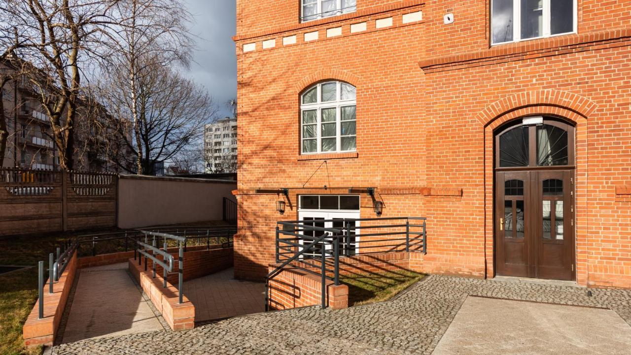 Flatbook - City Center Apartments Waterlane Vintage With Gym Гданск Екстериор снимка