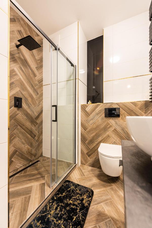 Flatbook - City Center Apartments Waterlane Vintage With Gym Гданск Екстериор снимка