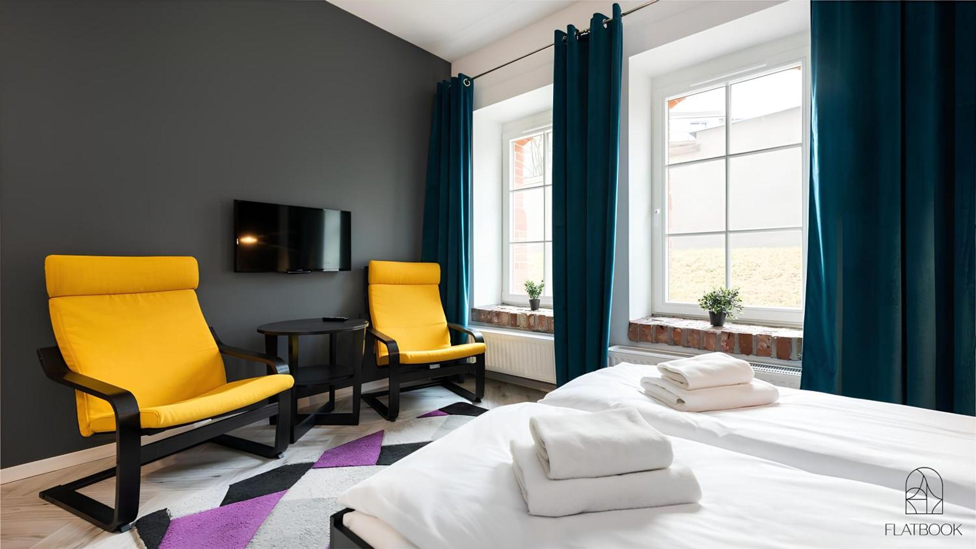 Flatbook - City Center Apartments Waterlane Vintage With Gym Гданск Екстериор снимка
